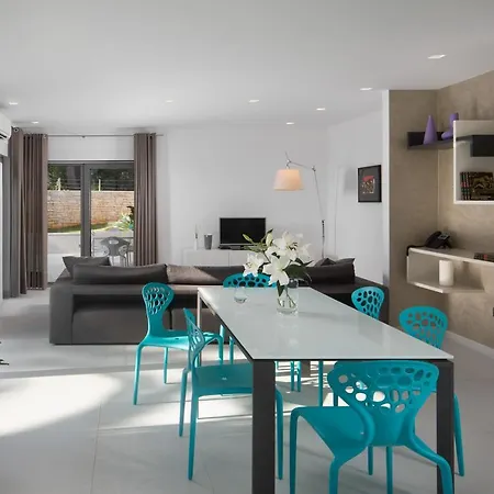 아파트 Valsavia-apartment Borik With Pool And