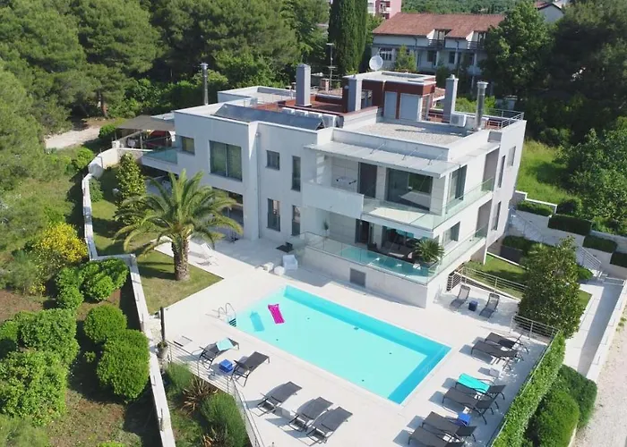 Apartament Valsavia-apartment Borik With Pool And *